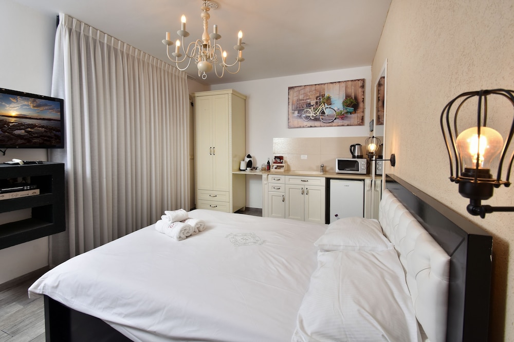 Junior Suite, 1 Bedroom, Kitchen, Ground Floor