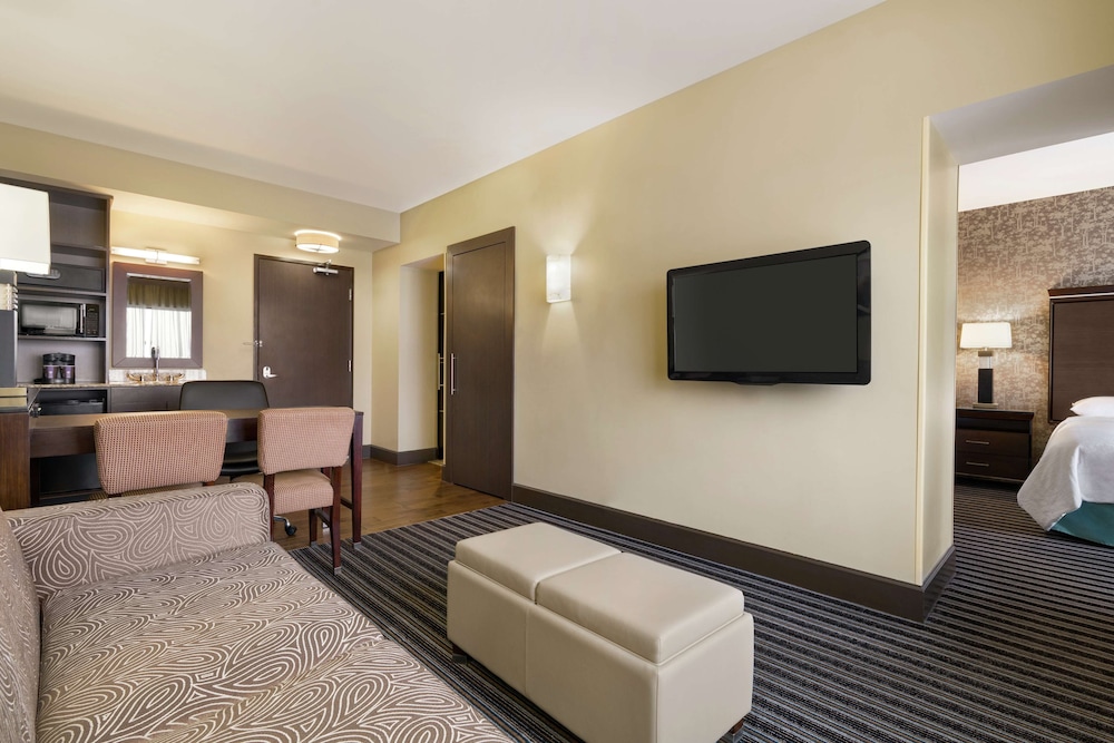Two Queen Beds, Non-Smoking, Accessible photo 1