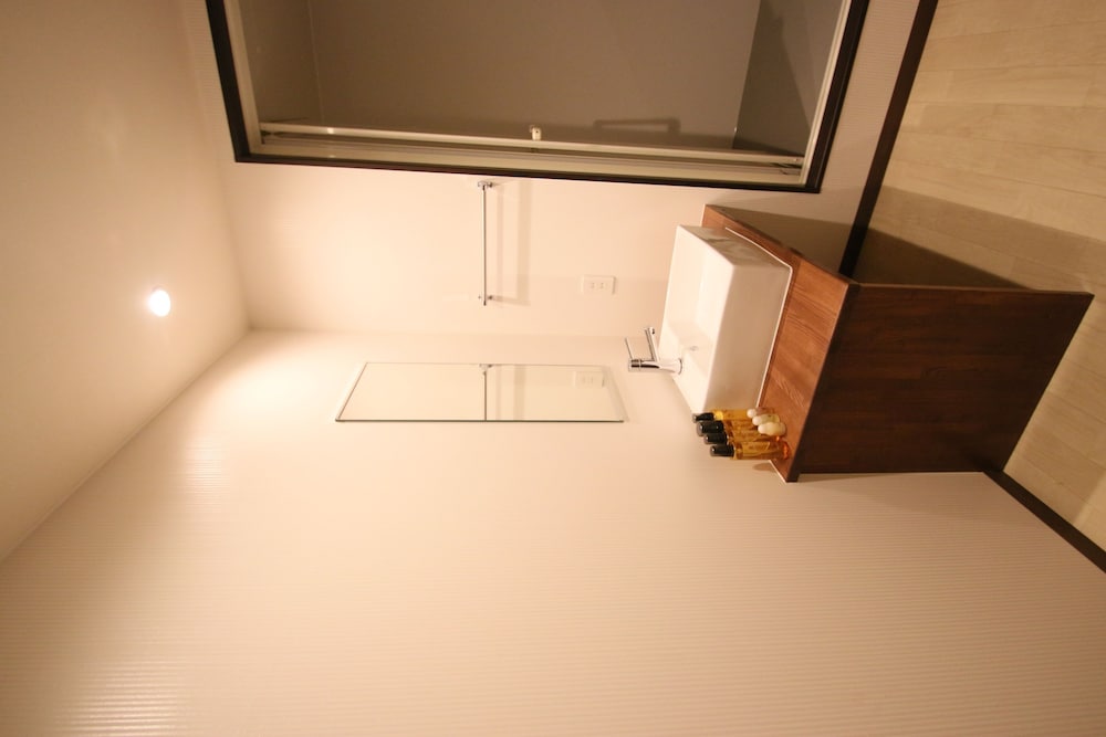 【Dinner (mainly beef) Offer Until 8PM 】Deluxe Twin Room, Non Smoking photo 3