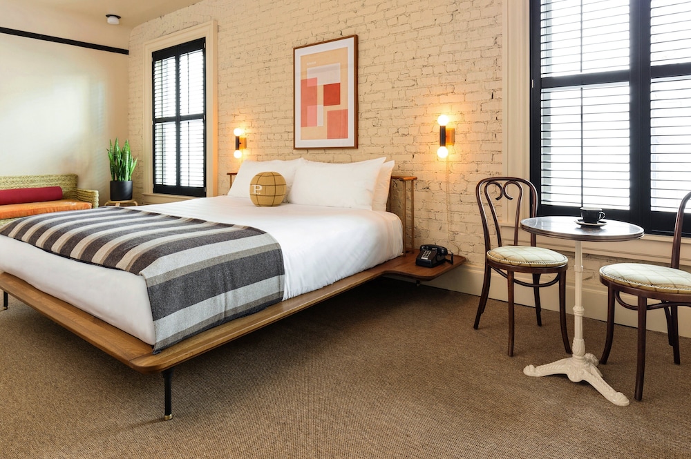 Room, 1 King Bed, Accessible (The King Suite ADA) - Photo 1