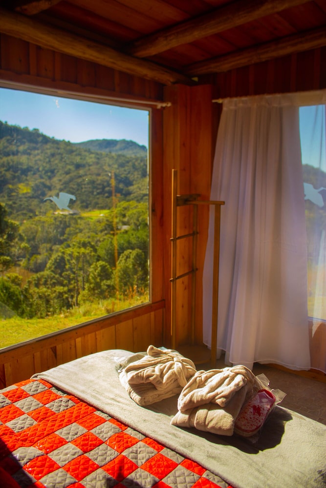 Romantic Cabin, 1 Bedroom, Mountain View photo 1