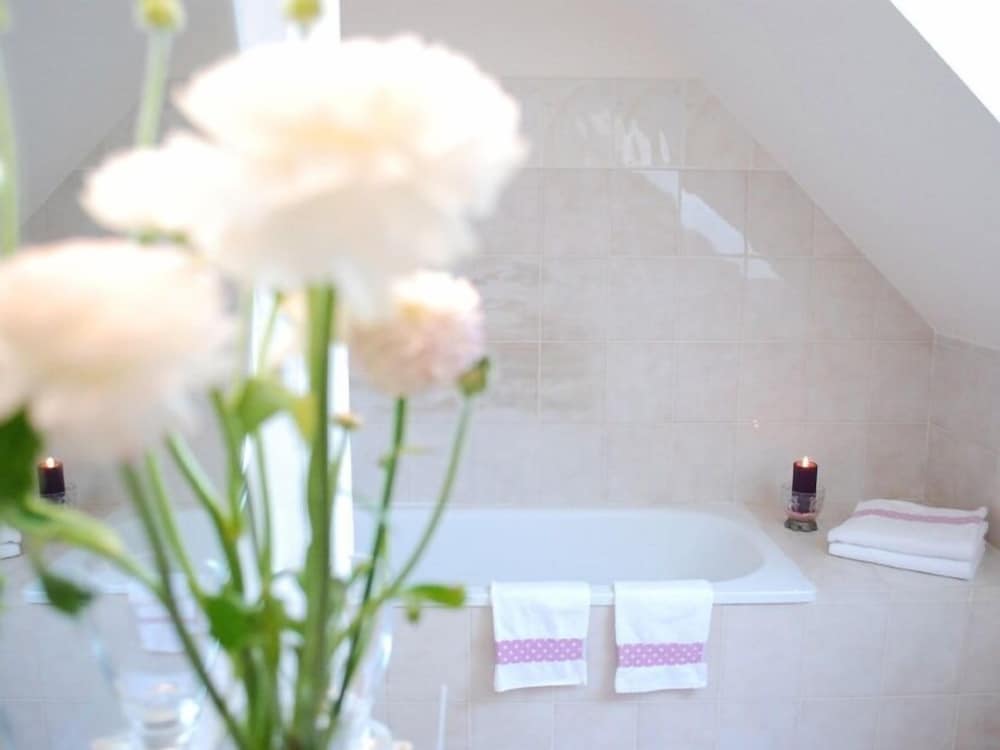 Suite, Ensuite, Park View photo 3