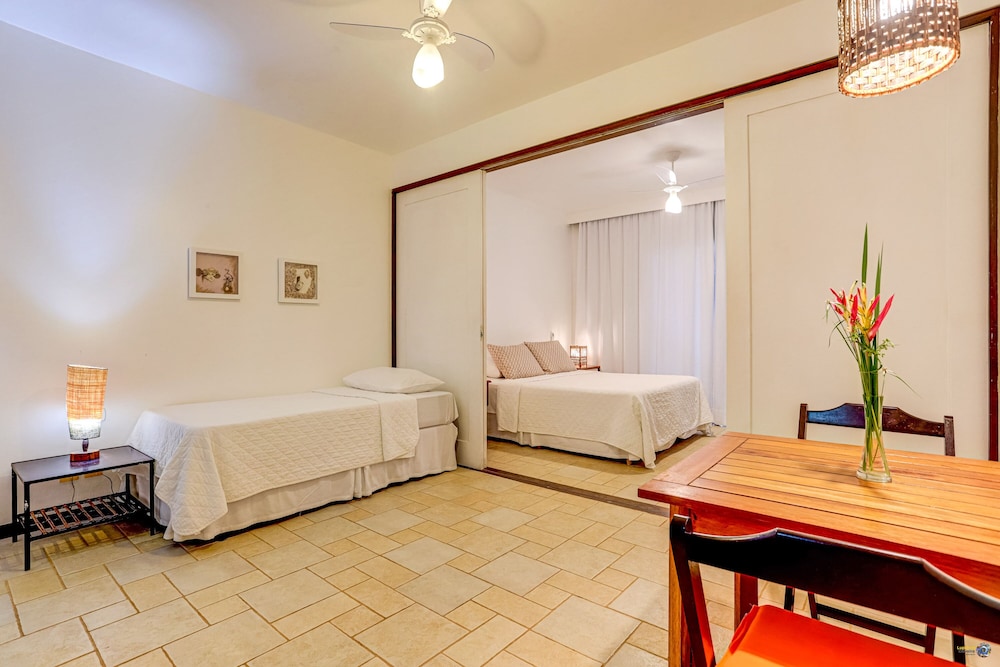 Basic Double Room, Jetted Tub photo 3