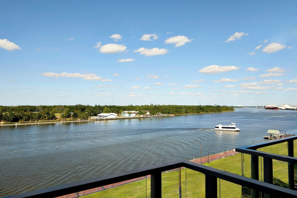 Deluxe Room, 1 Double Bed, Balcony, River View