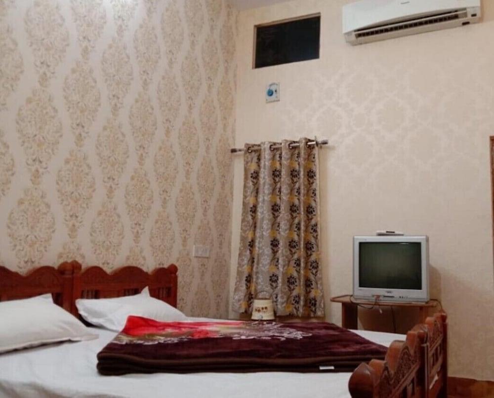 Luxury Room