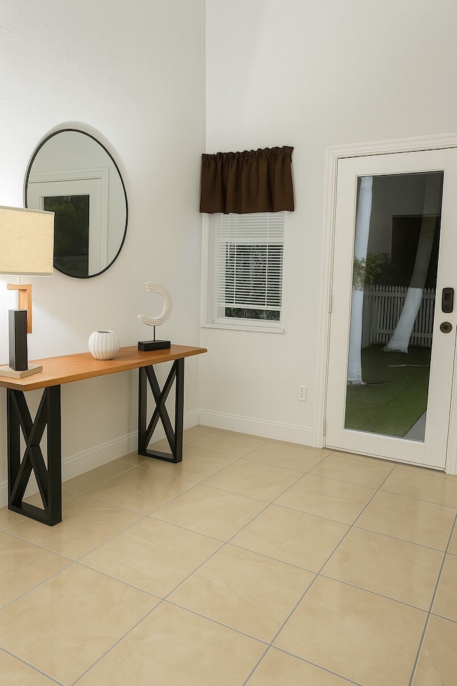 Basic Single Room photo 3