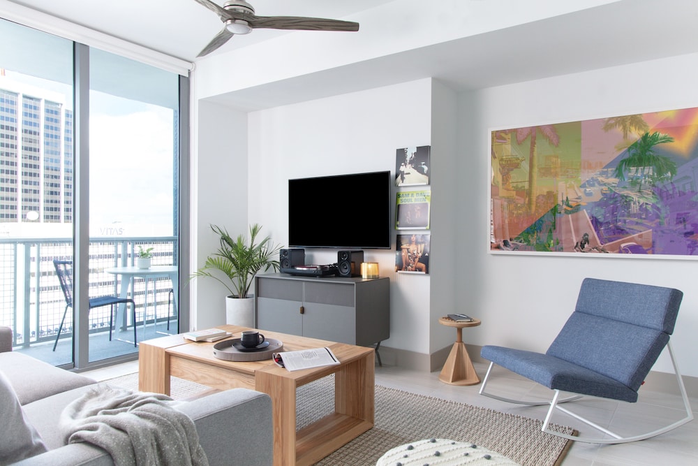 Standard Apartment, 1 Queen Bed with Sofa bed, City View photo 2