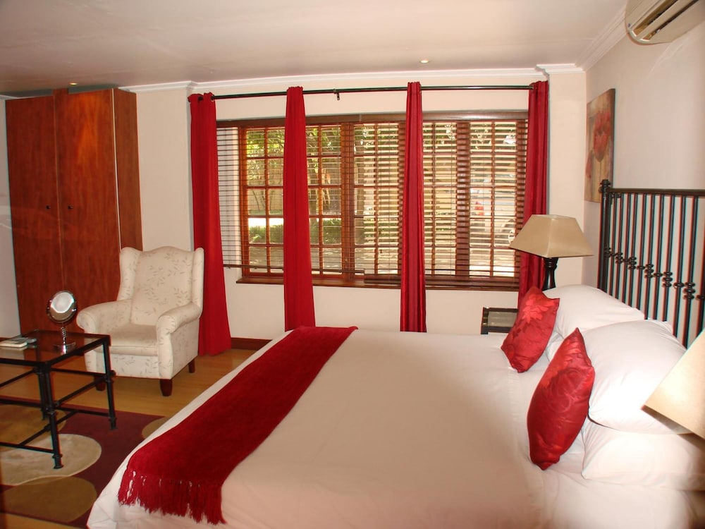 Deluxe Suite (8) photo 1