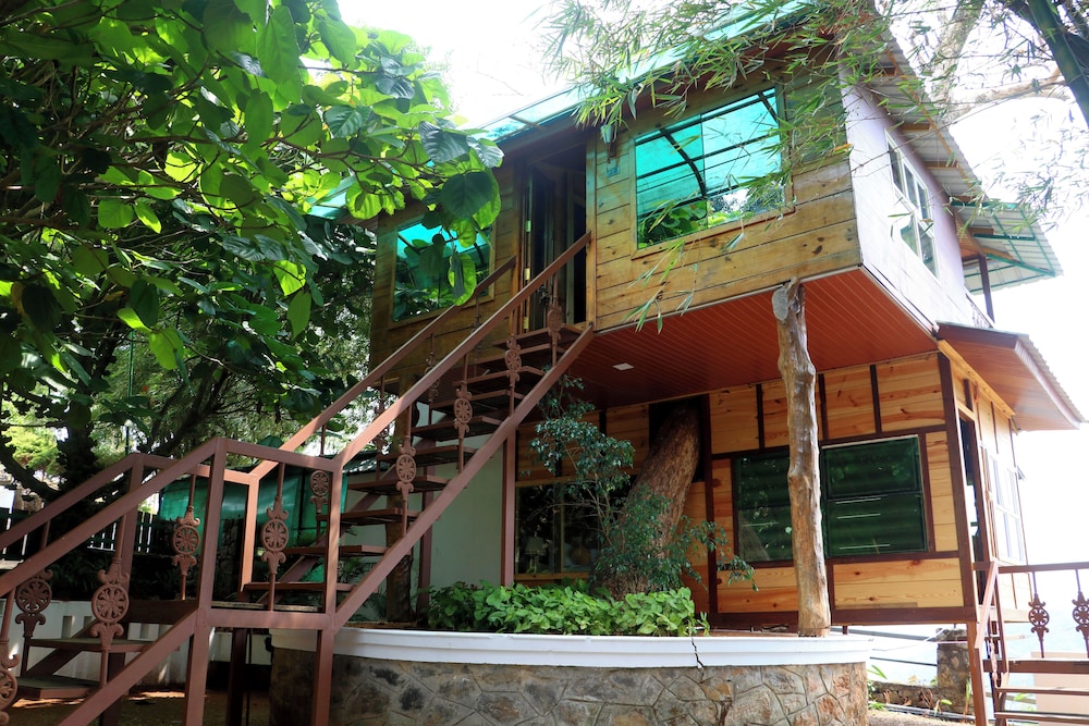Superior Tree House photo 1