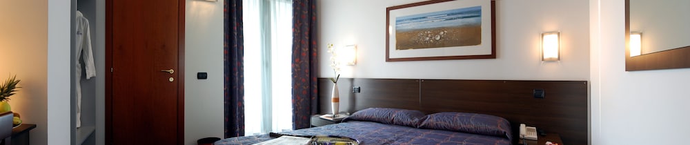 Junior Double Room, Balcony, Sea View photo 3