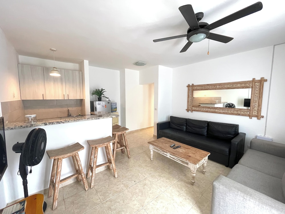 Apartment, 2 Bedrooms, Pool View