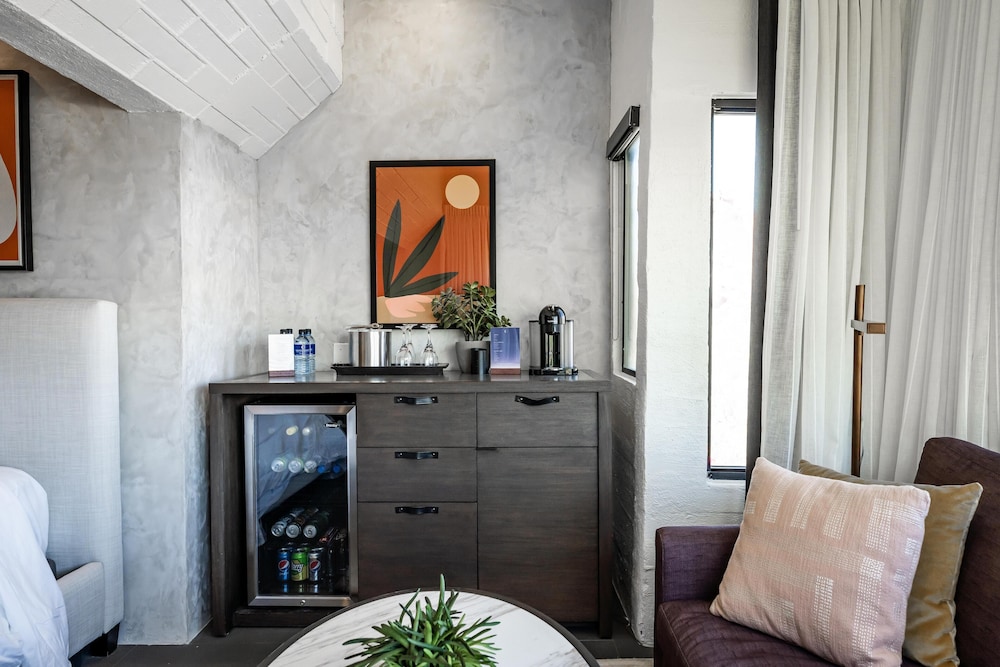 Mountain Casita King Room with One King Bed (Non Smoking) (Accessible) photo 3