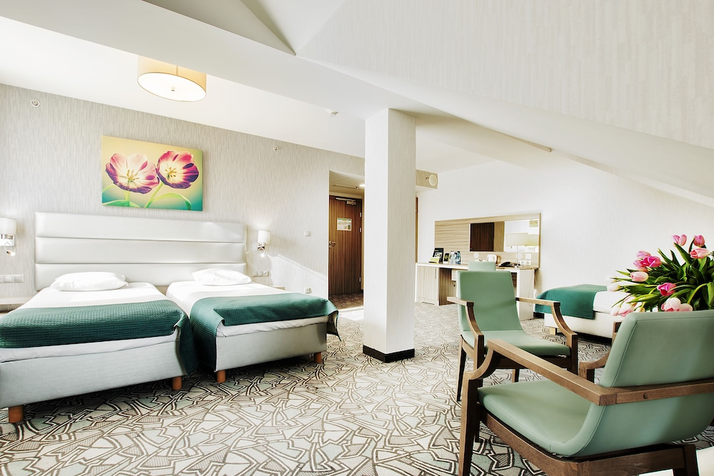 Standard Room, 2 Twin Beds photo 3
