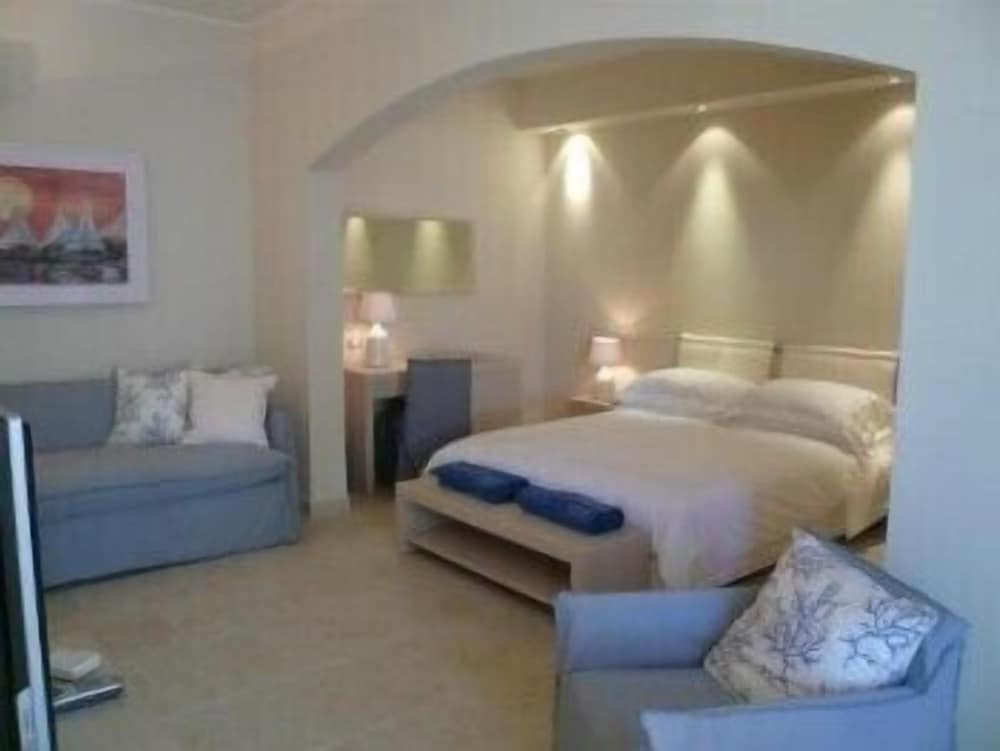 Superior Double Room - Photo 2