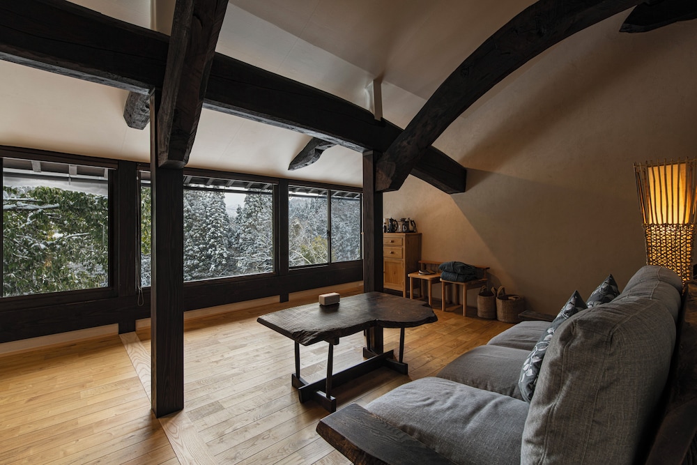 Luxury Suite, River View