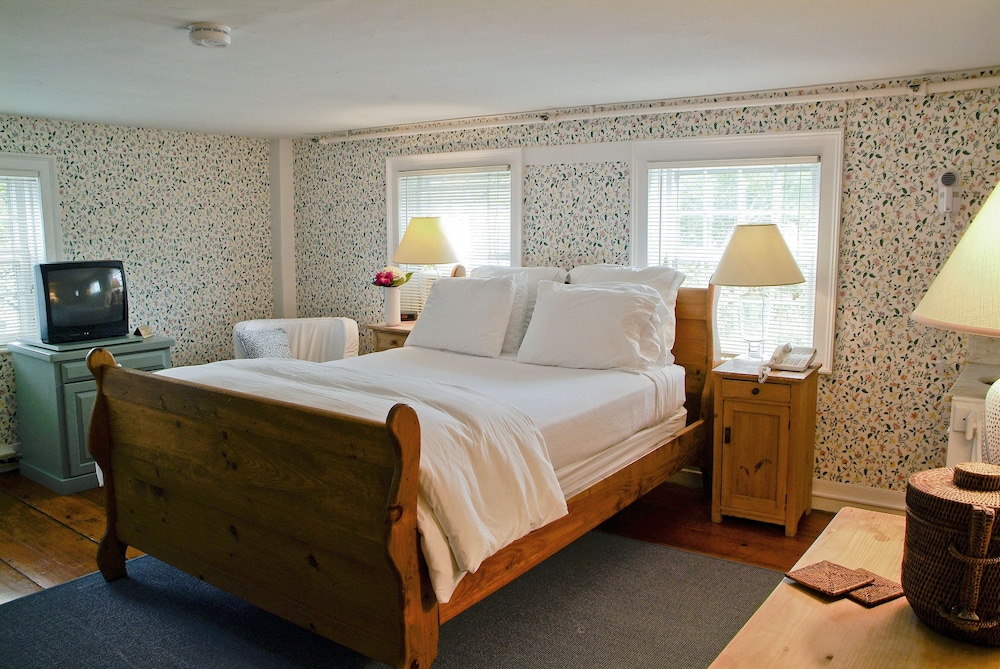 Standard Room, 1 Queen Bed photo 1