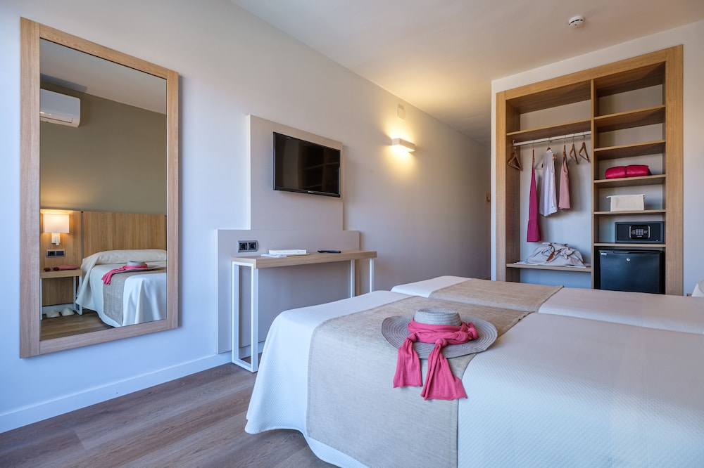 Superior Room, Terrace - Photo 2