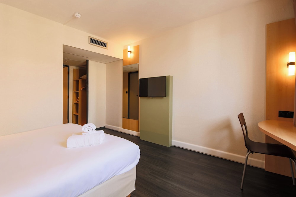 Double Room - Photo 12