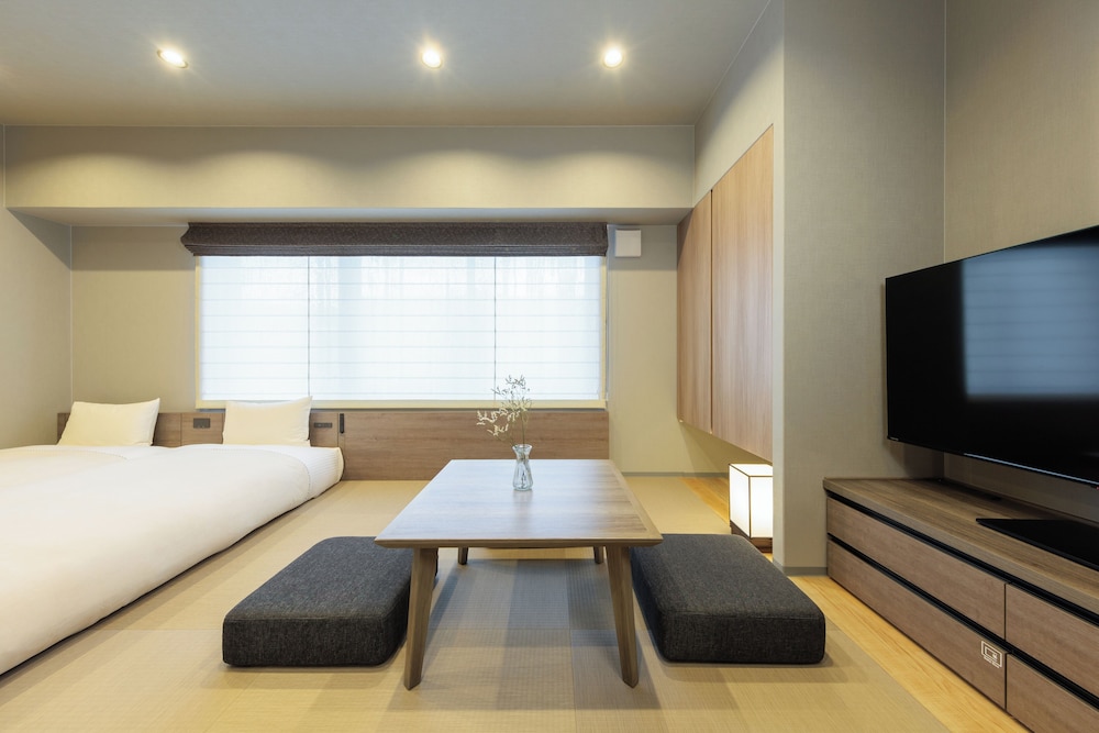 Moderate with 4beds(with Tatami Room), Non Smoking photo 1