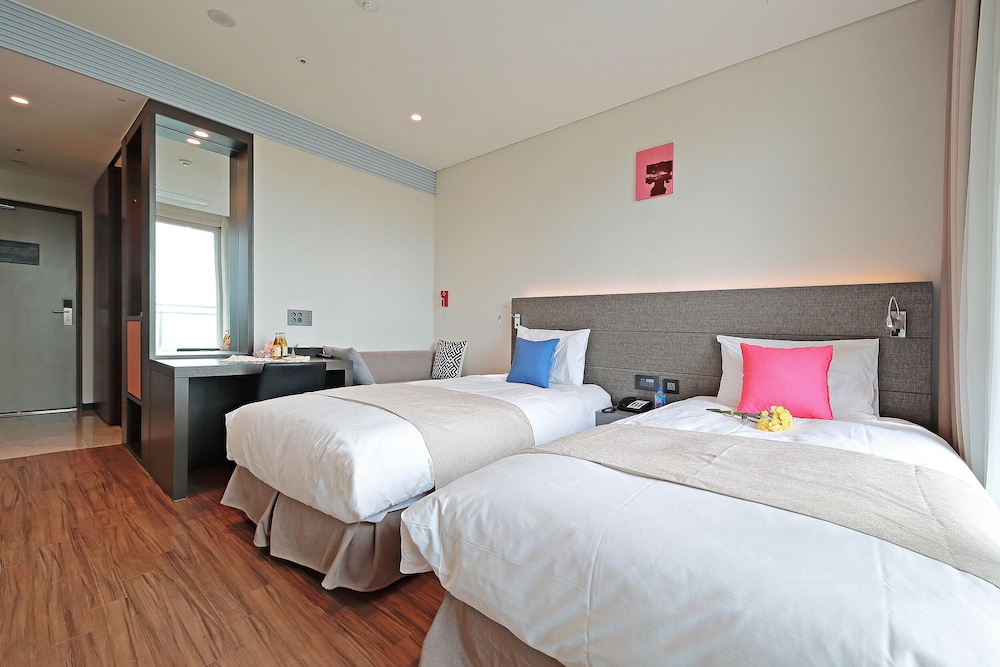 Premier Twin Room, Park Ocean View/Terrace - Photo 3