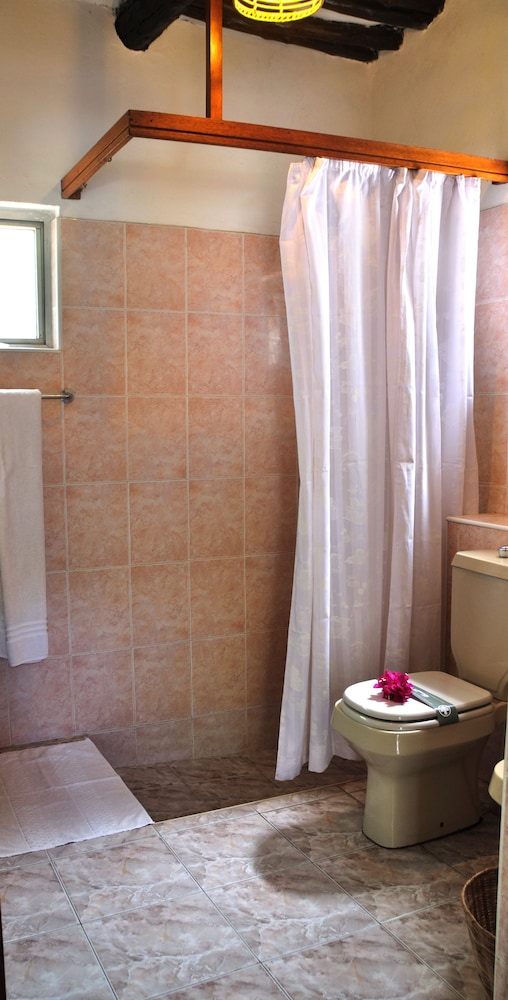Standard Triple Room, Pool View photo 2