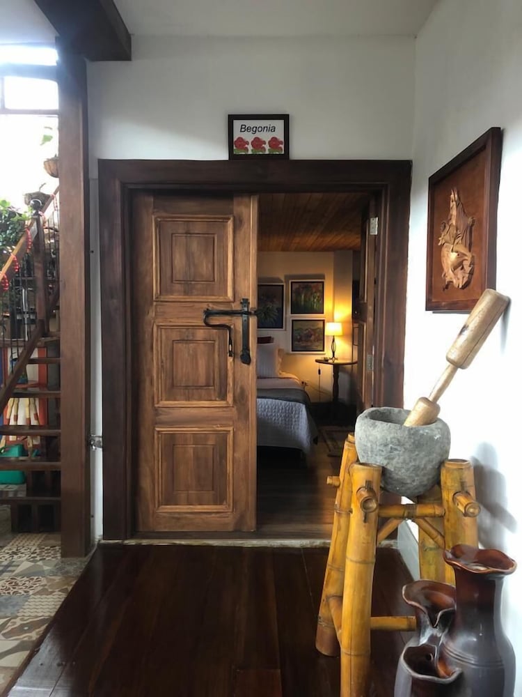 Family Room, Multiple Beds