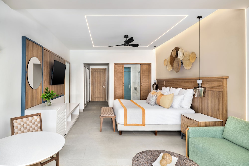 Junior Suite Tropical View King