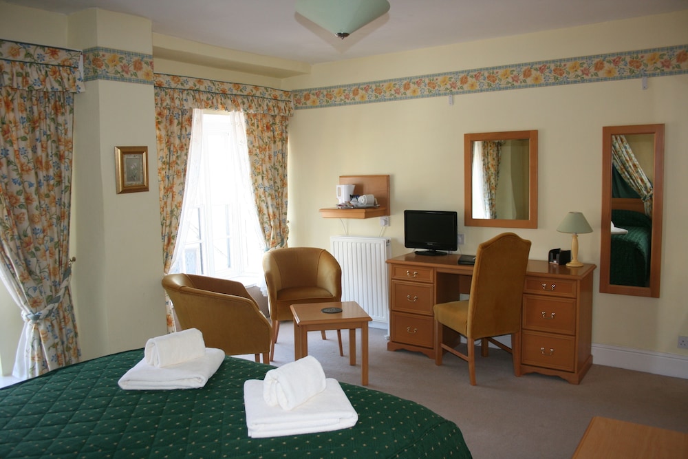 Superior Room, 1 Bedroom (Four Poster Bed) photo 3