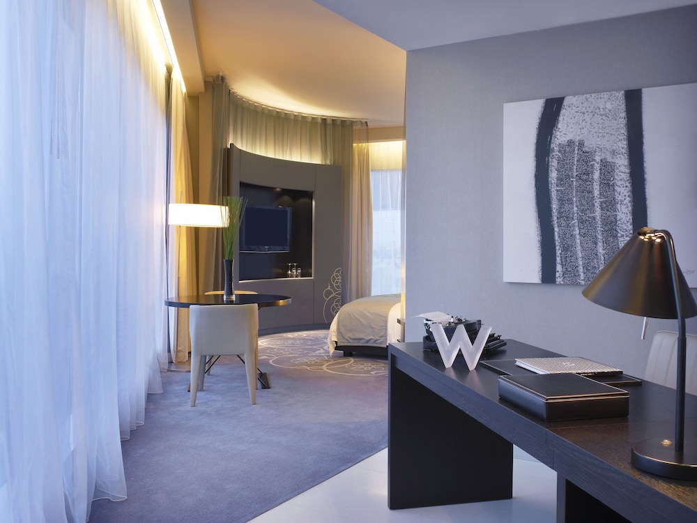 Junior Suite, 1 Bedroom, Corner (View) - Photo 3
