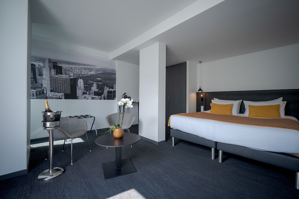 Deluxe Suite, Terrace photo 1