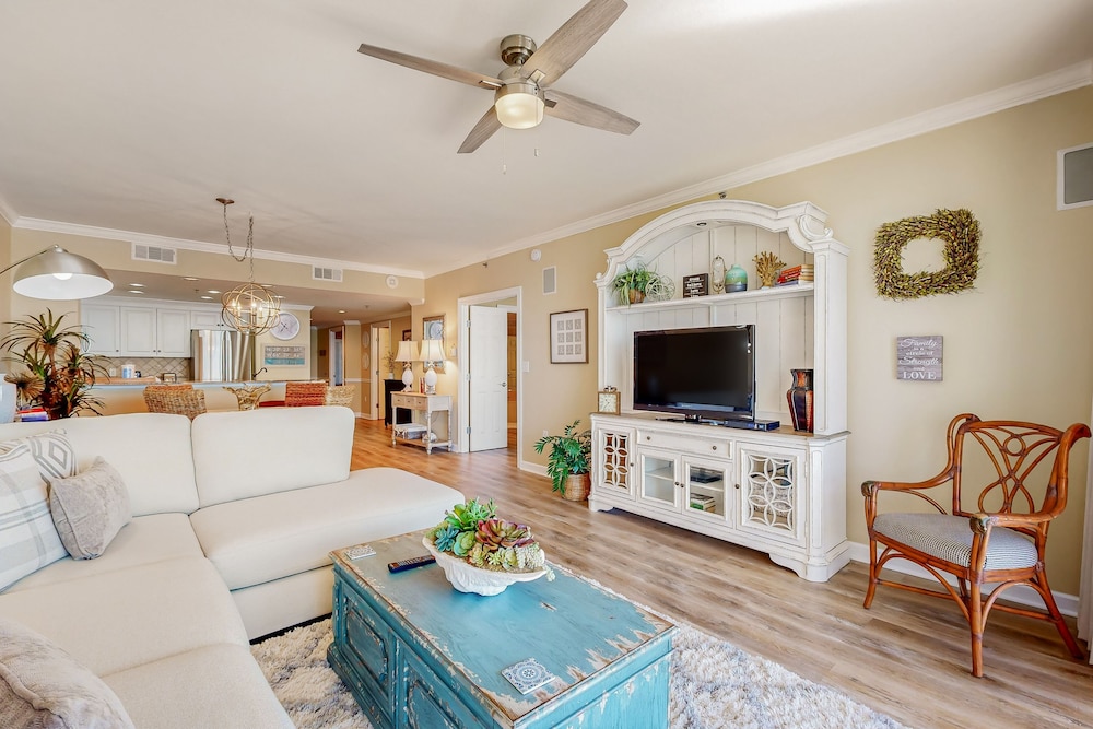 Condo, 3 Bedrooms