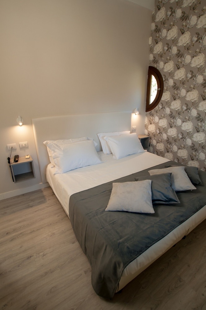 Comfort Double or Twin Room