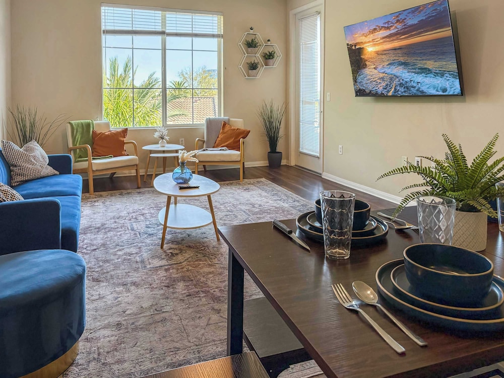 Charming 2BR Retreat Pool Gym 10min to Disneyland, 사진 21