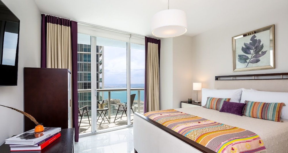 Boutique Corner Apart, 2/2, Sofa Bed, Ocean View, Balcony4502
