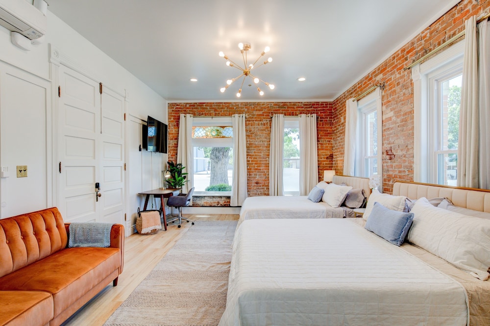Presidential Suite photo 1
