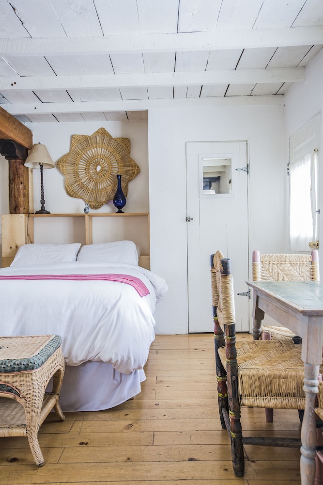 Traditional Cabin, Multiple Beds (Writer's Cabin) photo 3