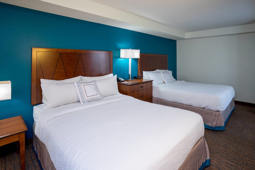 Suite, 1 Bedroom - Photo 3