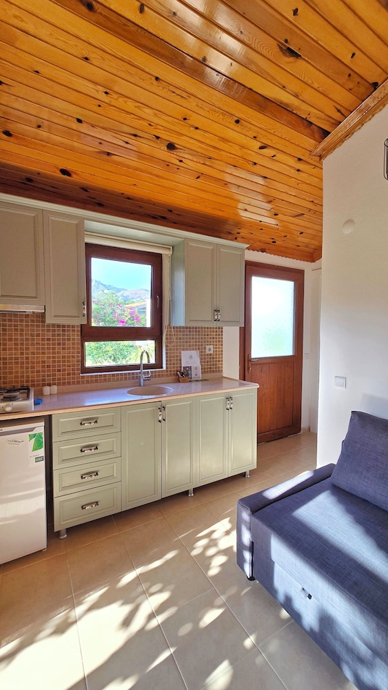 Bungalow photo 3