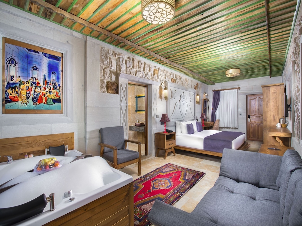 Luxury Suite, Terrace, Valley View photo 3