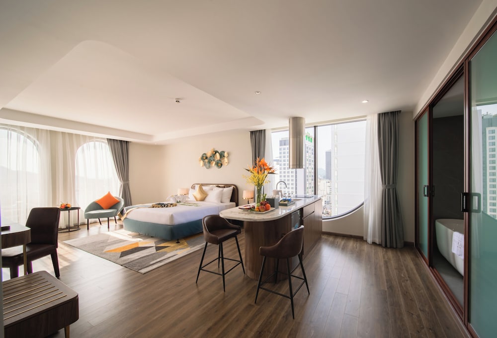 Junior Suite - Photo 1
