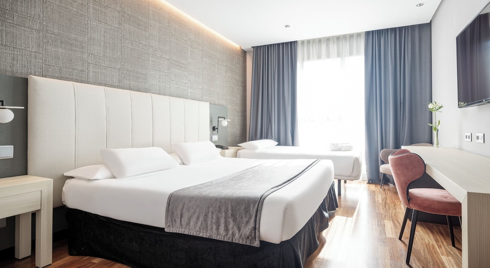 Triple Room - Photo 1
