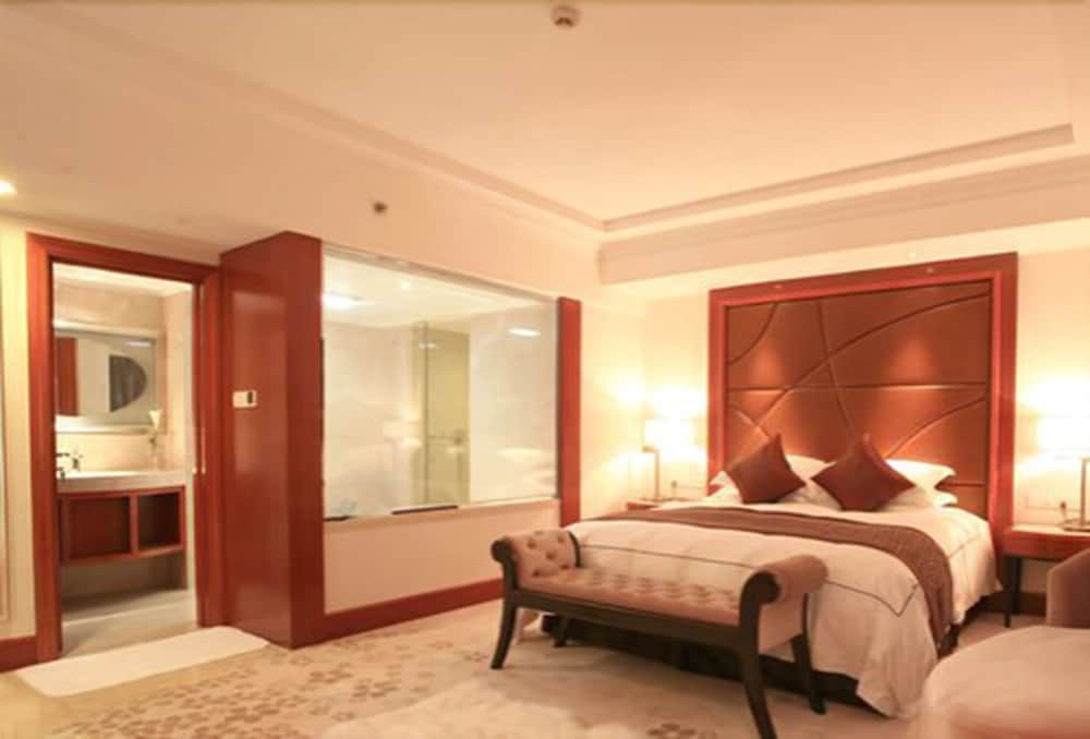 Executive King Room - Photo 2