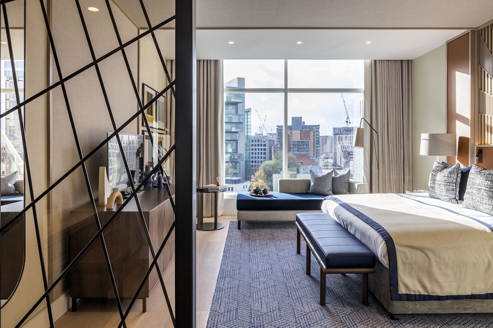 Junior Suite, 1 King Bed, River View - Photo 1