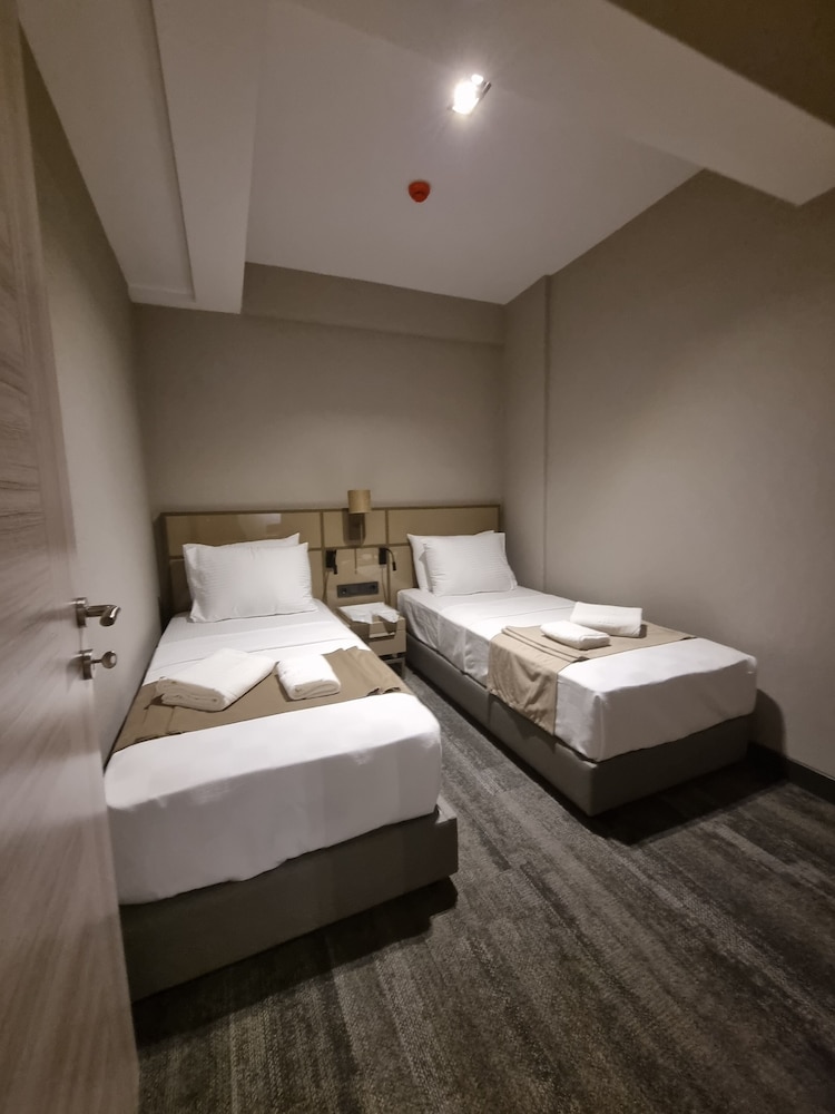 Business Suite photo 2