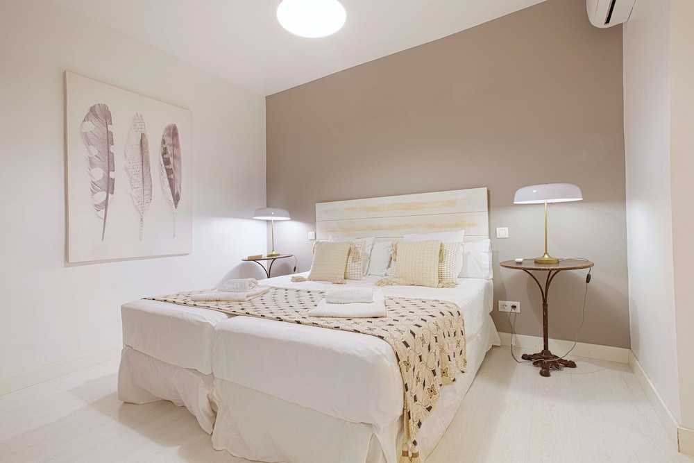 Apartment (2 Bedrooms) photo 2