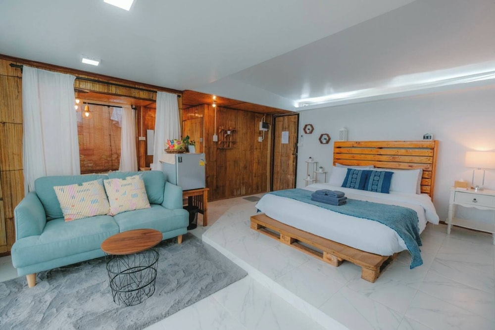 Deluxe House, Air conditioning, Hill View photo 3
