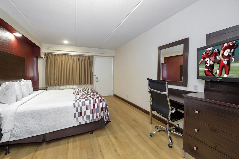 Room, 1 Queen Bed, Accessible, Non Smoking (Roll-In Shower) photo 3