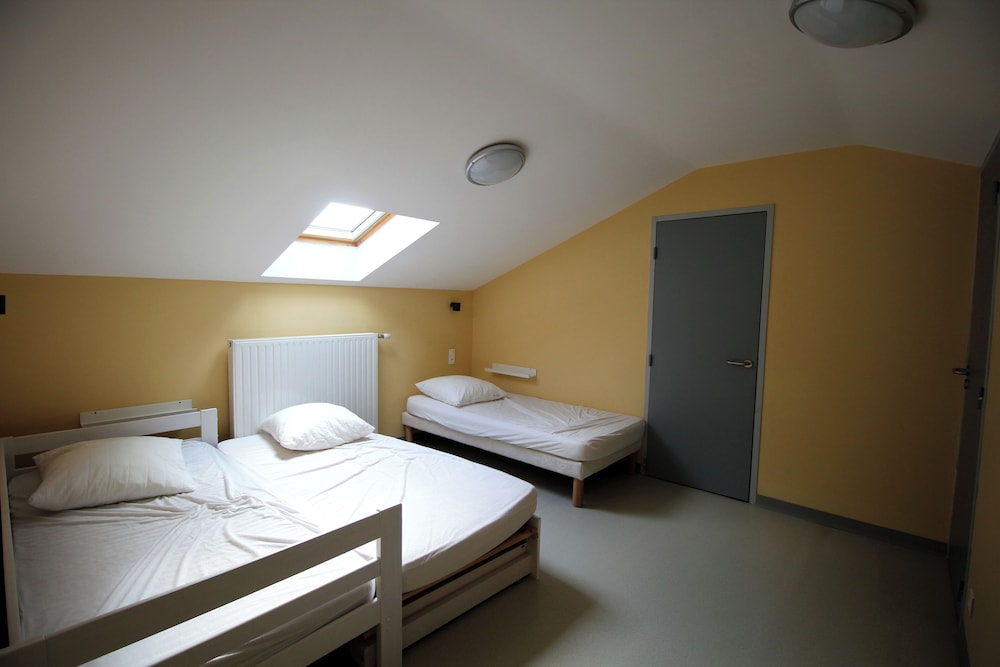 Triple Room (A)