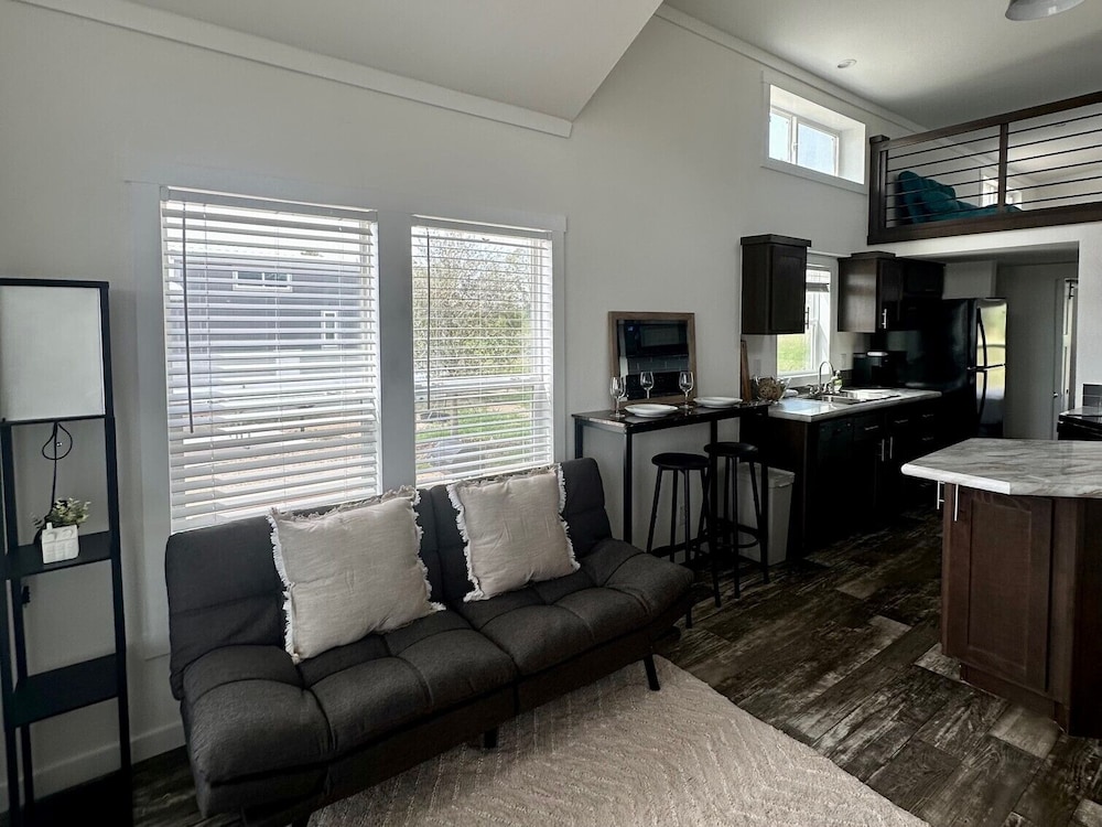 Deluxe Cottage, 1 Bedroom photo 2
