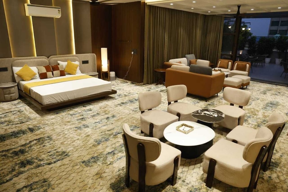 Luxury Studio Suite